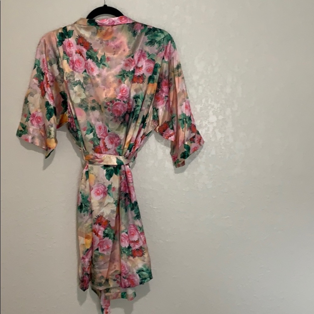 🎈David’s Bridal | Rose 🌹 Robe - Picture 5 of 10
